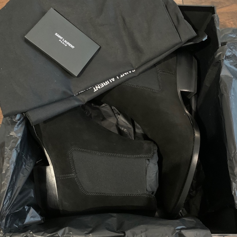 Saint laurent . YSL men . Size 43/10  suede